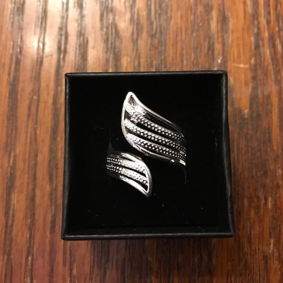 Beautiful 925 Silver Ring! - Picture 4 of 7